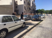 البلدية تحرر مخالفات بالجملة للسيارات المركونة في شيكونات العرب بيافا